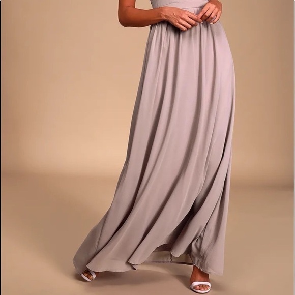 𝅺LULU’S Air of Romance Taupe Maxi Dress Size Medium - Picture 6 of 11